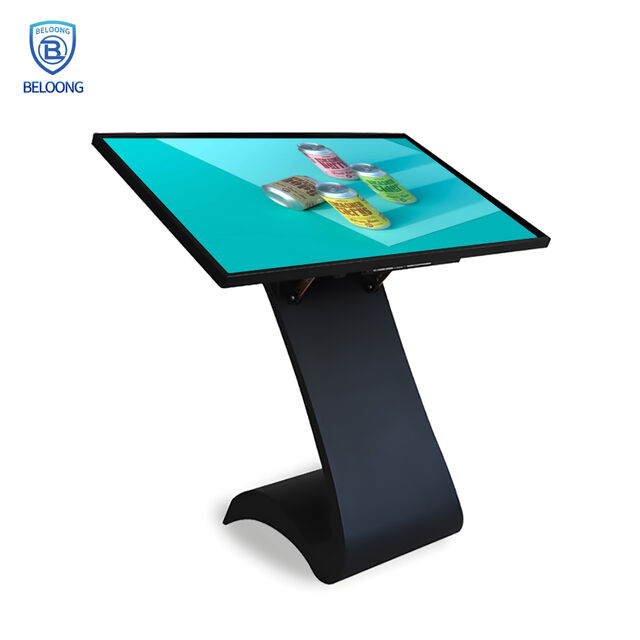 Borne d'orientation interactive numérique LCD populaire 43 50 55 pouces Windows OS Interfaces multiples Résolution 4K Haute définition