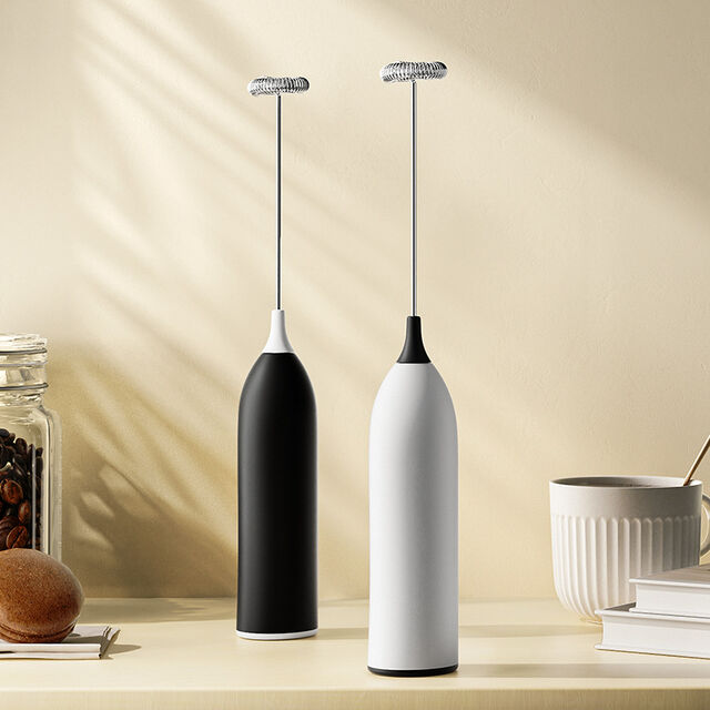 Espumador de leche eléctrico de mano de alta demanda, batidor eléctrico, mini espumador de leche eléctrico para crema de café para hornear for sale at factory direct price
