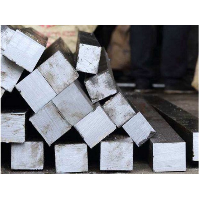 Quadratstab aus Baustahl Q235, 80x80 mm, warmgewalzt, mit erhöhter Streckgrenze