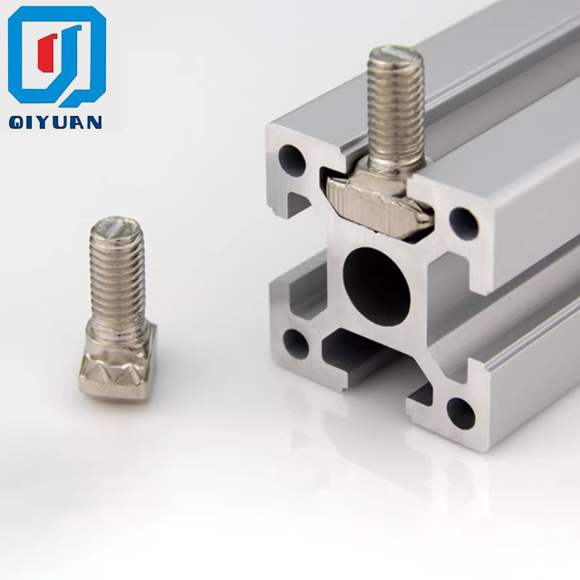 Tornillo de cabeza T para ranura de perfil de aluminio industrial. Accesorios, sujetadores y ferretería.