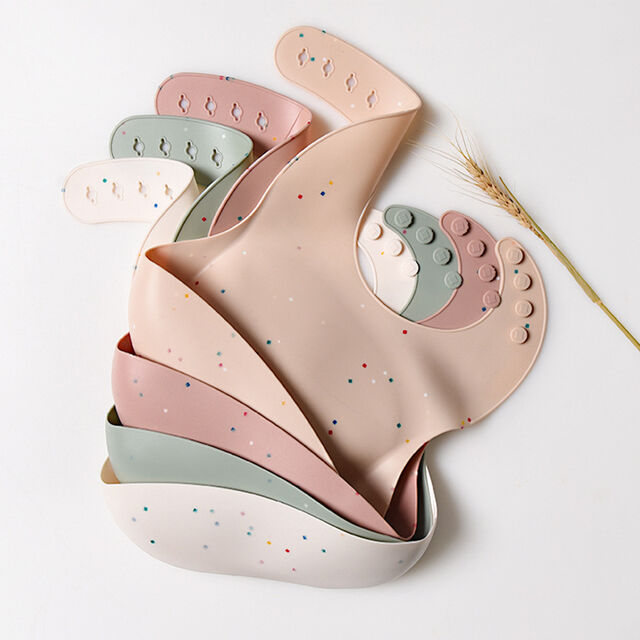 Babero de silicona 3D para bebés y niños pequeños, impermeable y resistente a las manchas, para comidas