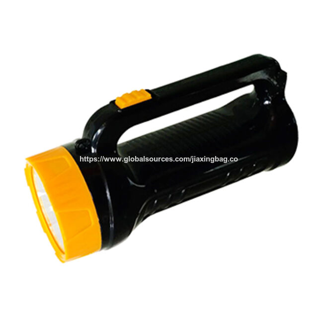 Linterna LED Recargable de Súper Brillo: Potente linterna LED recargable reconocida por su luminosidad.