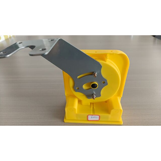 Solar Powered Crone Barrier LED Light High Power 360 Degree Visibility IP65 Waterproof Industrial Grade Road Safety for sale at factory direct price