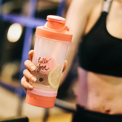 480ml Neues Design Kunststoff Fitness Sport Protein Shaker Wasserflasche mit individuellem Logo JX