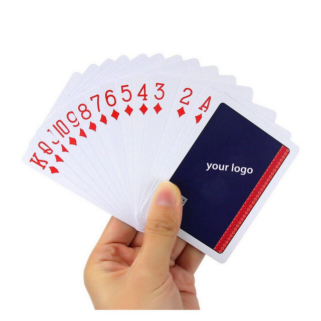 Venta al por mayor de sets de póker con tarjetas de juego de plástico duraderas e impermeables, set de lujo con impresión de logo personalizado for sale at factory direct price