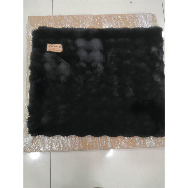بطانيات أريكة فاخرة ناعمة وجيدة التهوية for sale at factory direct price
