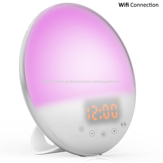 Smarte Uhr mit Wecklicht und Sprachassistent für das Schlafzimmer
