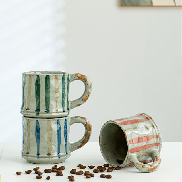 Vente en gros de tasses à café en céramique grossière avec logo personnalisable, tasses en céramique faites à la main, jeu de clés pour la maison