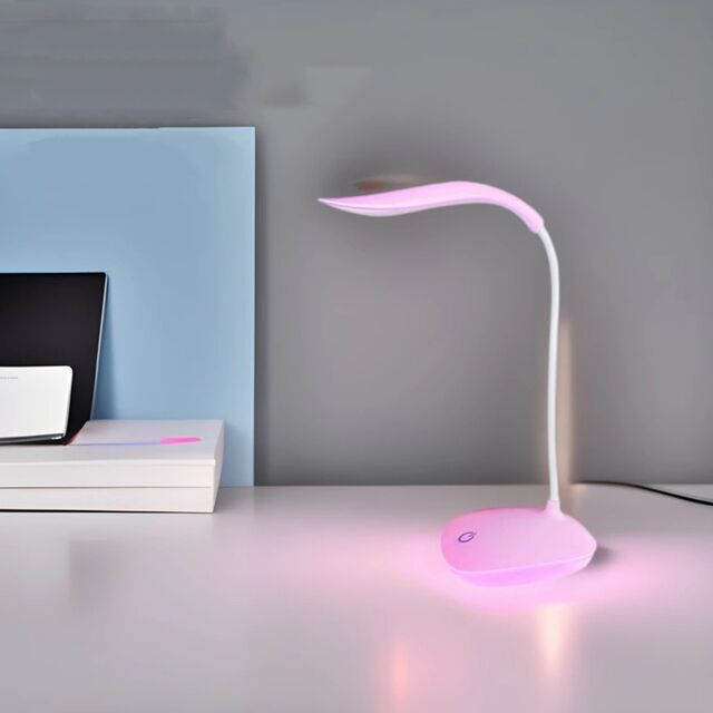 Lâmpada de mesa LED personalizável no atacado para aprendizado, proteção ocular, carregamento USB, mini lâmpada de mesa tátil para quarto e cabeceira