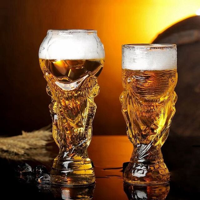 Chope à Bière pour Amoureux du Football, Verre Personnalisé en Forme de Coupe du Monde, Vente en Gros Disponible for sale at factory direct price