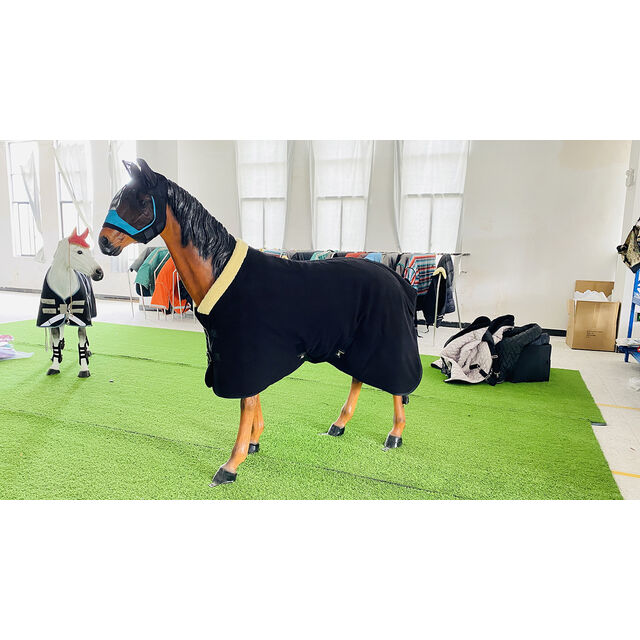 2026 Fabrikgefertigte Pferde-Fleece-Decke, Reitsport Großhandel, Pferde-Teppich mit antistatischer Fleece-Baumwollfüllung, OEM-Service