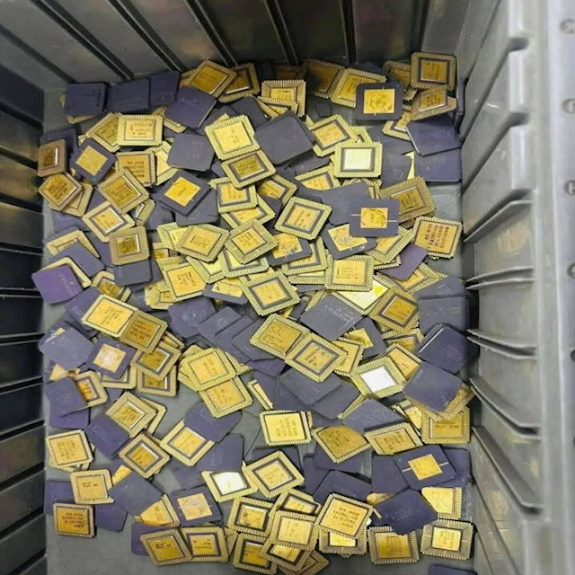 Meilleures Ventes Gros Détails de CPU Céramique i486, Détails de CPU Céramique 486 à Broche Dorée, Détails de CPU i486 à Haute Teneur en Or, CPU 486 à Broche Dorée