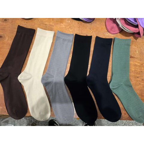 Unisex Socken in einfarbig für Herbst und Winter