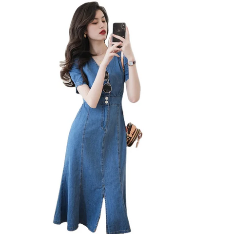 Nova Coleção de Verão 2025: Vestido jeans de cintura alta com decote em V e fenda frontal - Design exclusivo para atacadistas for sale at factory direct price