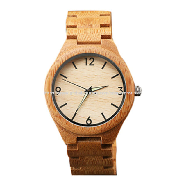 Hochwertige Armbanduhr aus Bambusholz mit natürlichen Materialien for sale at factory direct price