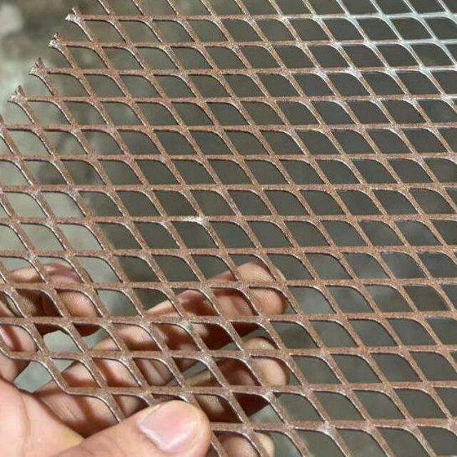 Grille Décorative en Métal Déployé d'Aluminium pour Bâtiments for sale at factory direct price