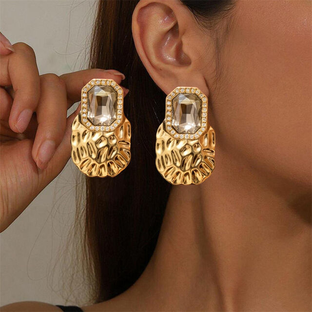 Pendientes de acero inoxidable para mujer con incrustaciones de cristal, impermeables para uso diario for sale at factory direct price