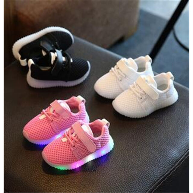 Trendy casual kids outdoor running sneakers