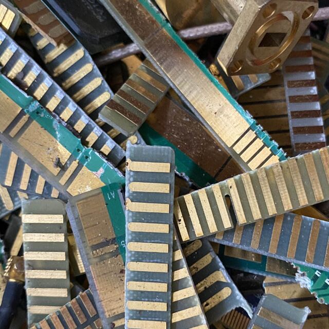 Top Recycled Grade High Gold Yield Trimmed Computer Gold Ram Fingers Scrap / Wholesale Price Rams with Free International Shipping