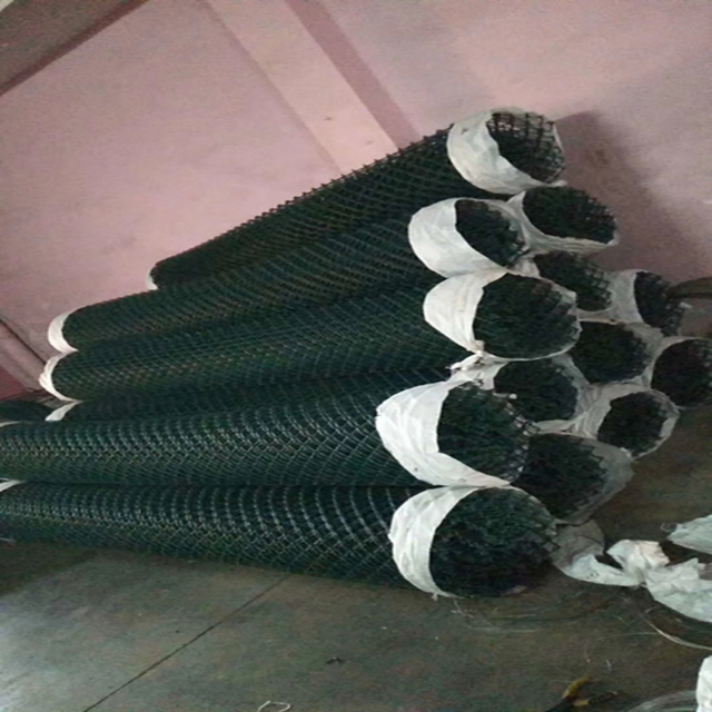 Cheap Diamond ChainLink Fence Netting, Iron Wire Mesh for Poultry Breeding, Construction Site Fence Panels Custom Cut for sale at factory direct price