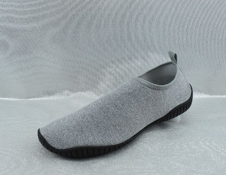 anti slip water shoes