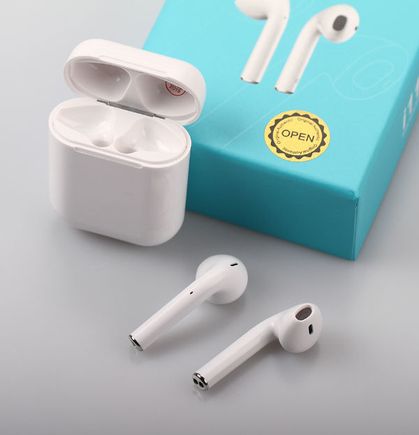 Como cargar 2024 airpods i11