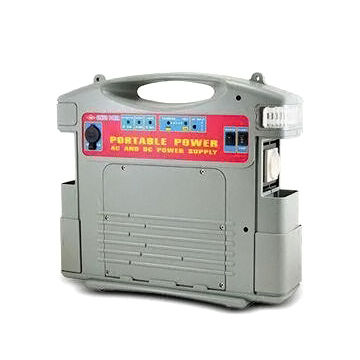 Alimentation électrique verte portable solaire AC/DC 150W avec deux prises CA 110V