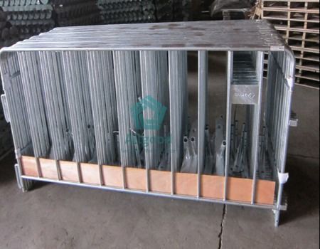 China [Allgood] steel tubular barrier traffic mobile barricade ...