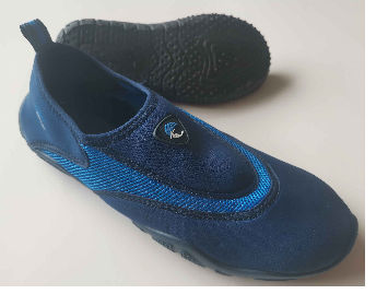 comfortable beach shoes
