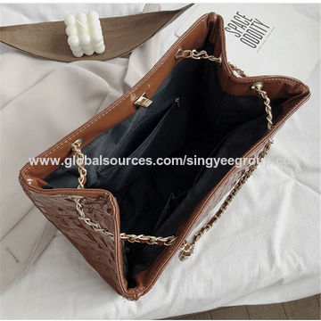 1pc Fashion Diamond Quilted Color Block Pu Tube Bag With Chain