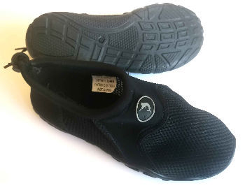 comfortable beach shoes