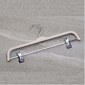 Buy Wholesale China Plastic Straw Clothes Hangers Pants Trousers Skirt  Wheat Hanger Bulk Bottom Hangers With Clips & Plastic Pant Hanger at USD  0.227