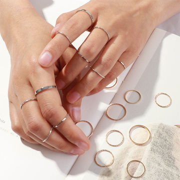 Simple & elegant Aesthetic Vintage Rings ideas