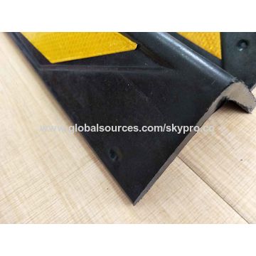 https://p.globalsources.com/IMAGES/PDT/B5095154857/Right-Angle-Rubber-Corner-Guard.jpg