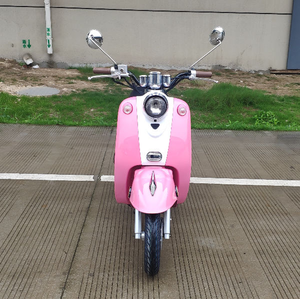 China 50CC 25KM/H and 45KM/H Gas Scooter with Euro 5 on Global Sources