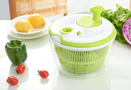 Buy Wholesale China 5l Kitchen Manual Plastic Vegetable Spinner & Salad  Spinner at USD 4.59