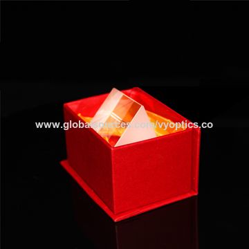 China Optical Plastic triangular Prism for scientific right angle prism ...