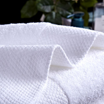 https://p.globalsources.com/IMAGES/PDT/B5115212889/100-cotton-5-star-hotel-bath-towel.jpg