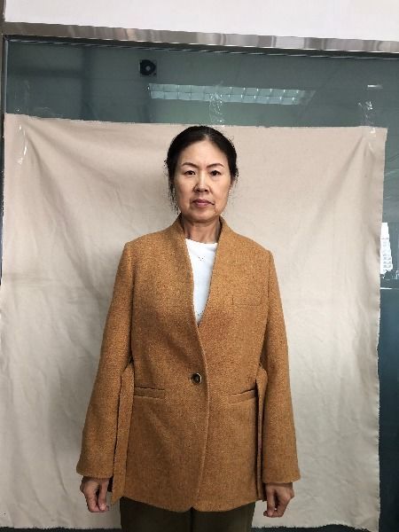 China Ladies Hand Made Woolen Jacket 