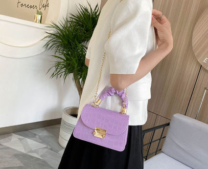 New Women's Embroidered Style Cross Body Bag Ladies Fashionable Shoulder Bag 