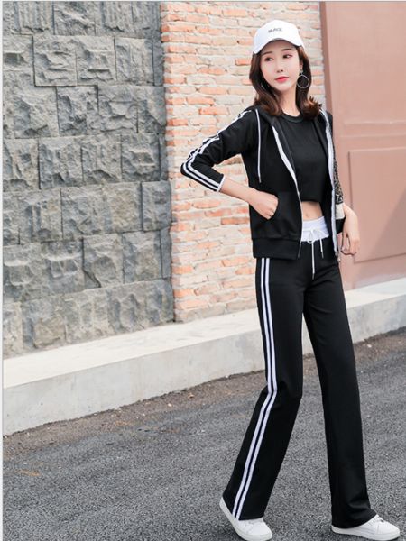 ladies sportswear