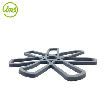 https://p.globalsources.com/IMAGES/PDT/B5124947891/Heat-Resistant-Silicone-Trivet-Mat.jpg