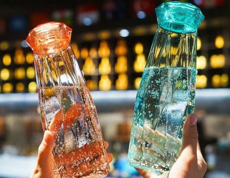 https://p.globalsources.com/IMAGES/PDT/B5128074023/Water-Bottle-Reusable-Water-Bottle-Glass-Bottle-.jpg