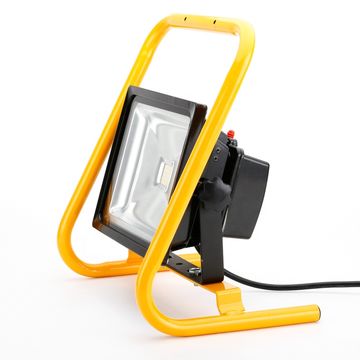 China 30W 2500lm Portable projectors led flood work light for Workshop ...