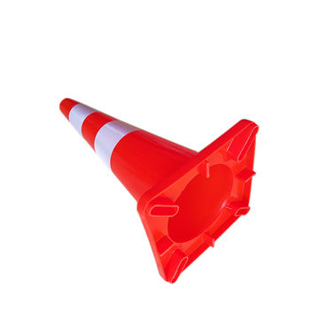 China High quality red and white traffic safety pvc traffic road cones ...