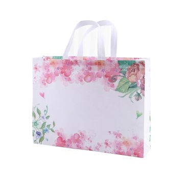 https://p.globalsources.com/IMAGES/PDT/B5135556845/non-woven-bag-laminated-bag-shopping-bags.jpg