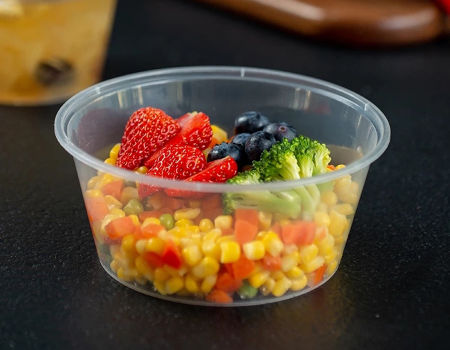 Buy Wholesale China Microwaveable Takeaway Disposable Transparent Plastic  Food Container Eco-friendly Pp Box & Disposable Plastic Food Container at  USD 0.08