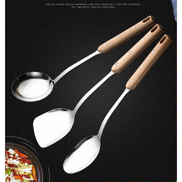 https://p.globalsources.com/IMAGES/PDT/B5144196391/Professional-kitchen-cookware-set.jpg