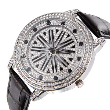 Montre en diamant prix hot sale