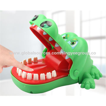 Compre Juguete Antiestrés De Cocodrilo Muerde La Mano, Tiburón